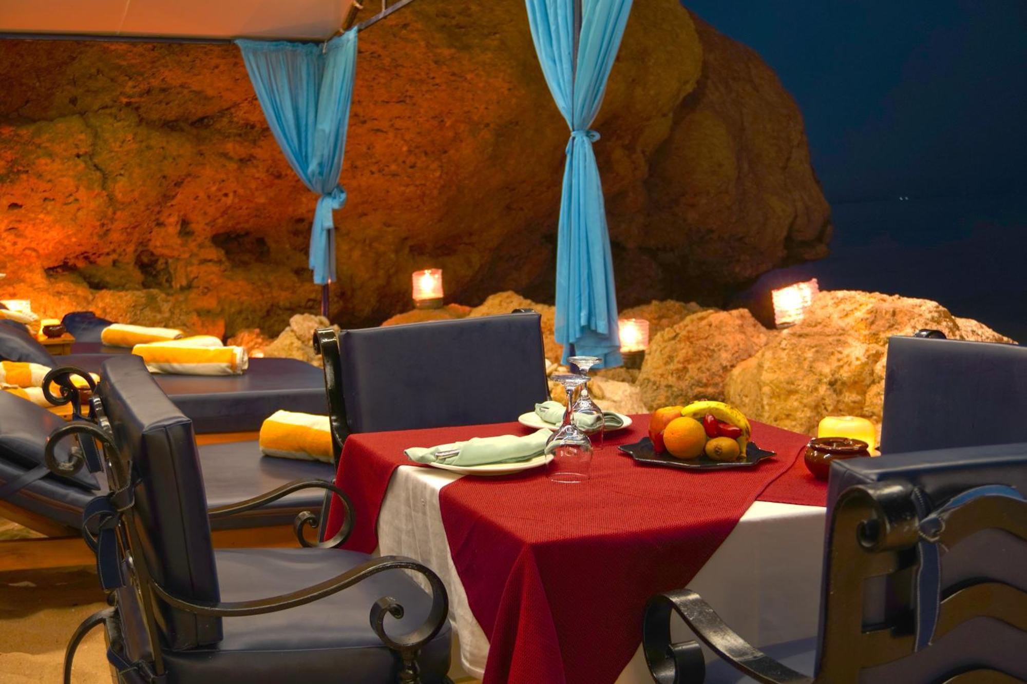 Safir Sharm Waterfalls Resort Εξωτερικό φωτογραφία The Cave Restaurant